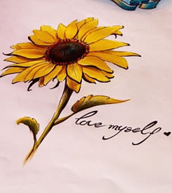 积极向上的彩色向日葵纹身图案