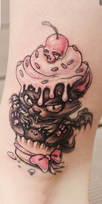 小恶魔骷髅蝴蝶结纹身图案