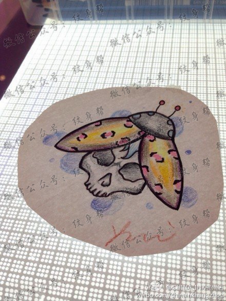 瓢虫帽子的骷髅君纹身图案