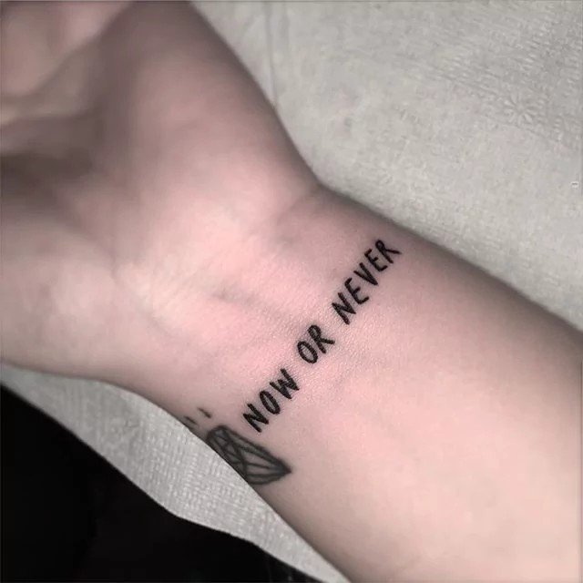 线条纹身小图 女生可爱的黑色线条纹身小图女生小清新风格纹身图案