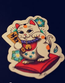 彩色招财猫纹身图片