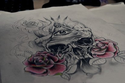 个性上帝之眼骷髅玫瑰花纹身图片