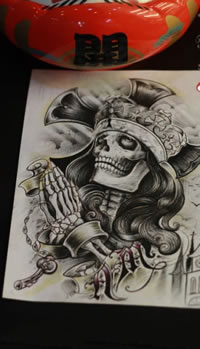 个性鬼武士祈祷之手纹身手稿图片