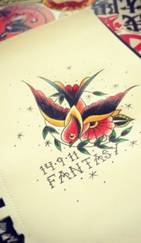 彩色燕子纹身手稿图案