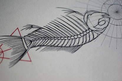 飞鱼错落镂空鱼刺纹身图案