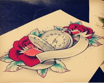 彩色玫瑰花时钟纹身图案