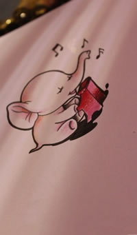 彩色卡通小象纹身手稿图案