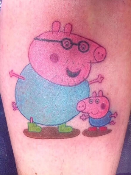 24张小猪佩奇纹身图案作品+手稿_小猪佩奇身上纹,掌声送给社会人