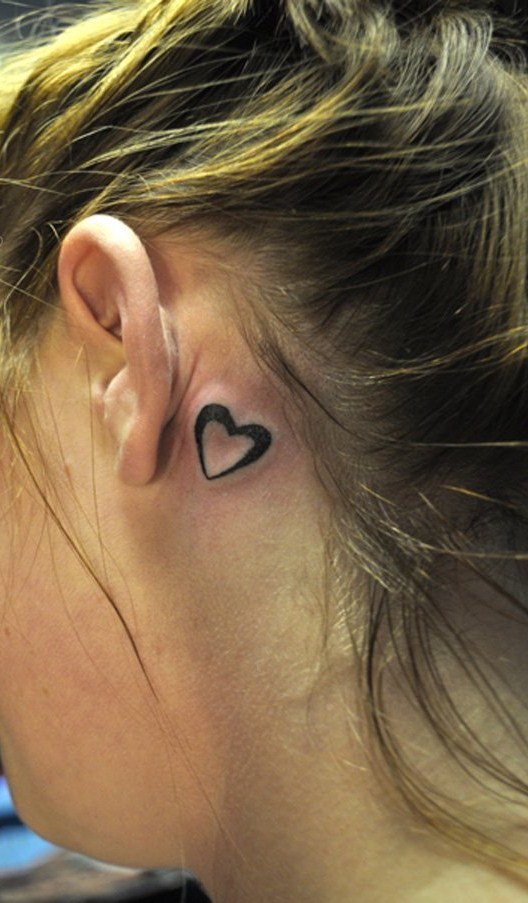 纹身耳朵  极简创意的耳朵小纹身图案