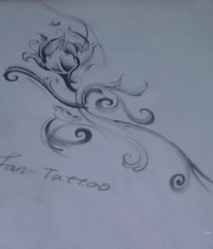 经典素描花藤纹身图案