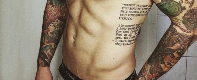 纹身图案胸部男   创意感十足的胸部纹身图案