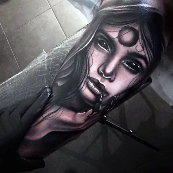 人物肖像纹身  写实逼真的人物肖像纹身图案