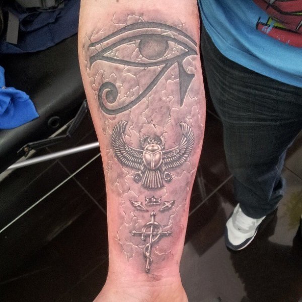 纹身眼睛纹身图案 手臂上纹身美女眼角眼泪纹身眼睛纹身图案