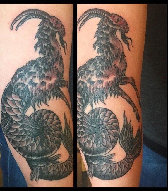 摩羯座纹身图案   设计感十足的摩羯座纹身图案