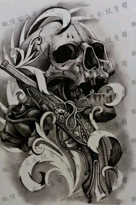 逼真的骷髅手枪纹身图案