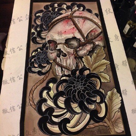 手稿骷髅菊花纹身图案