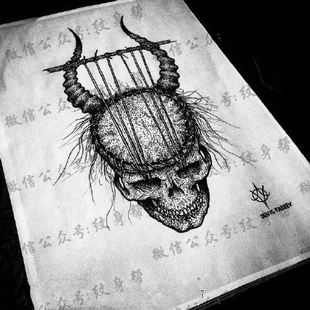 手稿吊起来的骷髅纹身图案