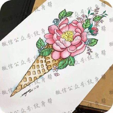手稿冰激凌花纹身图案