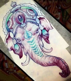 手稿彩色的象神纹身图案