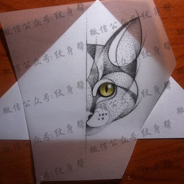 手稿半只猫纹身图案