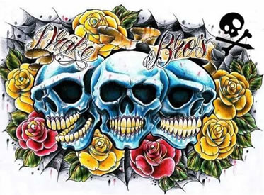 手稿漂亮的三颗骷髅纹身图案