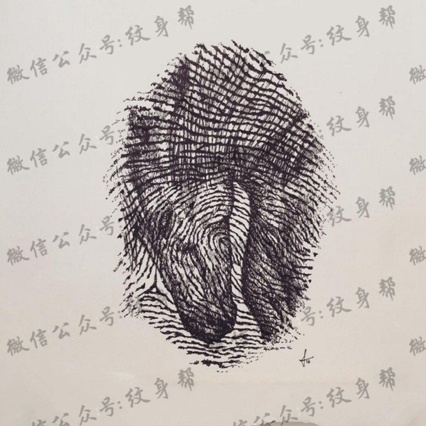 手稿指纹的马儿纹身图案