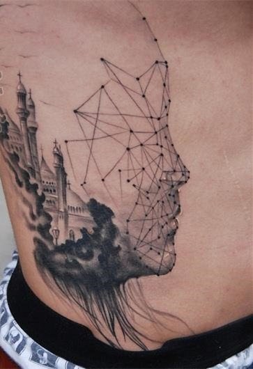 侧腰纹身图   设计感十足的侧腰纹身图案