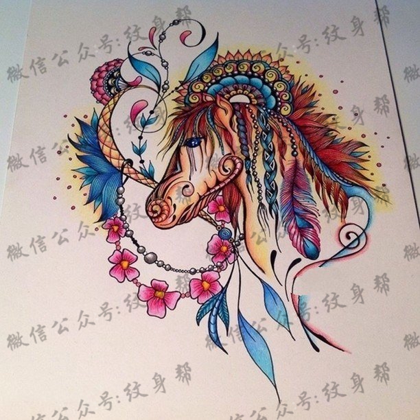 手臂精美线条马儿纹身图案