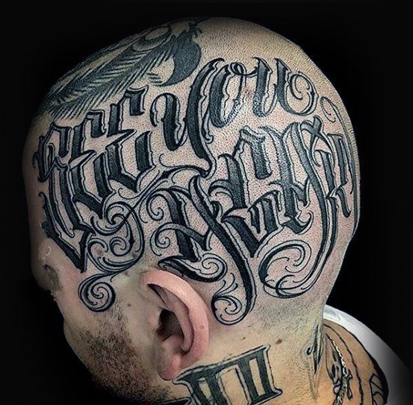 头部纹身图案   个性十足的男生头部纹身图案