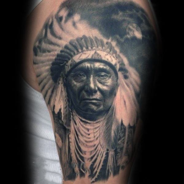 人物肖像纹身   神态严谨的人物肖像纹身图案