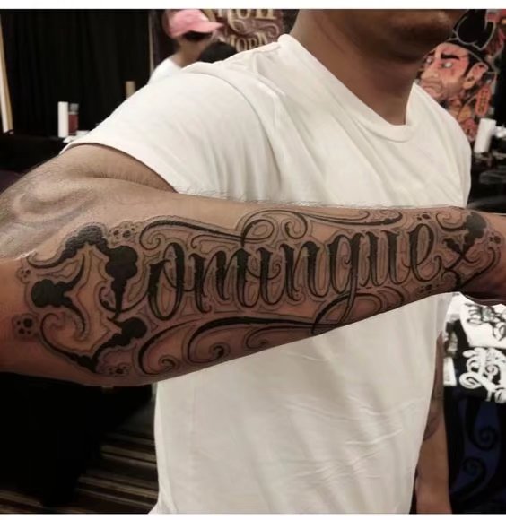 花体字纹身--一组男性漂亮的花体字纹身图案