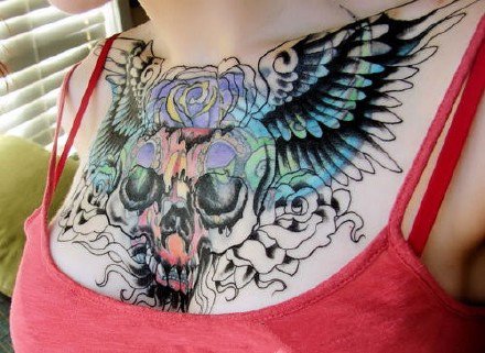 女性大花胸纹身_43张霸气漂亮的女性大花胸纹身图案作品