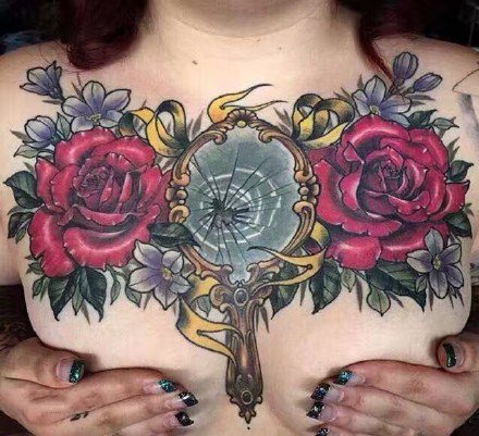女性大花胸纹身_43张霸气漂亮的女性大花胸纹身图案作品