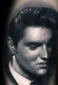 纹身人物图片   多款素描写实的人物肖像纹身图案