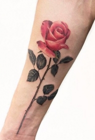 纹身唯美图片  花枝招展的玫瑰纹身图案