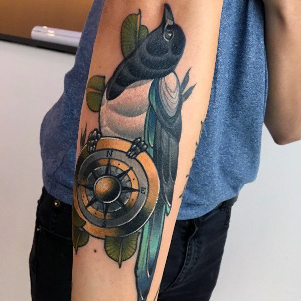 喜鹊纹身图_10张小鸟喜鹊的纹身图案作品图片