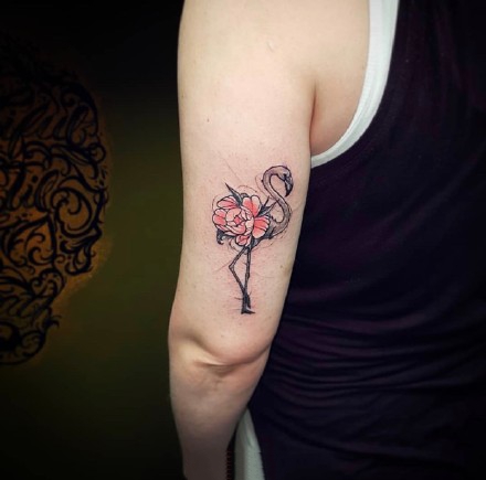 火烈鸟纹身图_14张粉红色的火烈鸟纹身图案作品图片