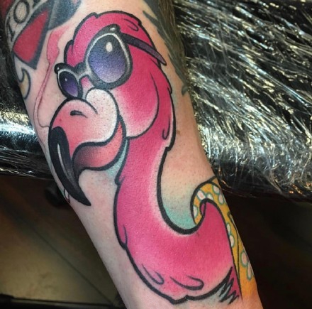 火烈鸟纹身图_14张粉红色的火烈鸟纹身图案作品图片