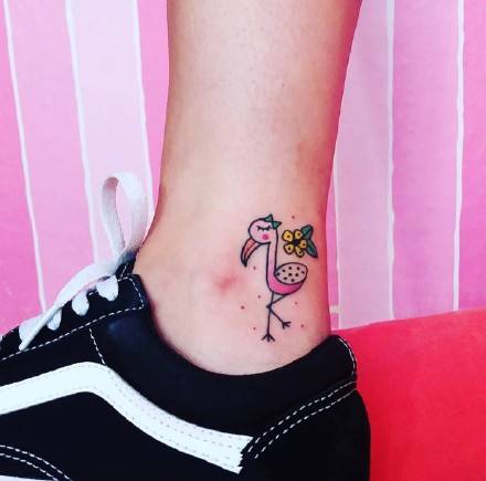 火烈鸟纹身图_14张粉红色的火烈鸟纹身图案作品图片