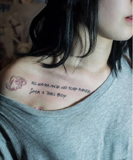 锁骨简约纹身_9张锁骨上的小清新简约黑灰纹身作品图案