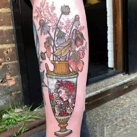 古典school纹身_9张手臂腿部古典画风的school纹身图案欣赏