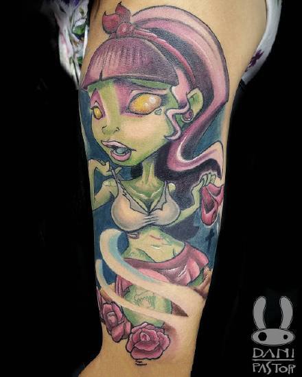 彩色纹身图案-九张漂亮的彩色纹身图案作品欣赏