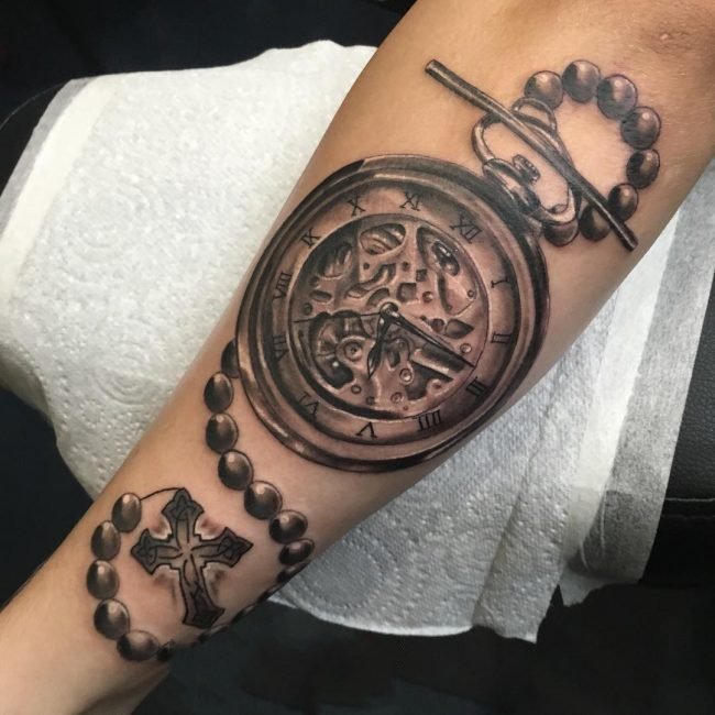 点刺纹身-黑灰素描点刺技巧创意钟表纹身图案