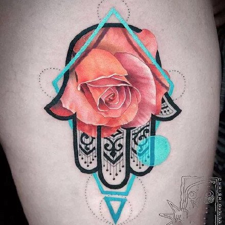 符号纹身-法蒂玛幸运之手保佑平安祈求健康的纹身图片