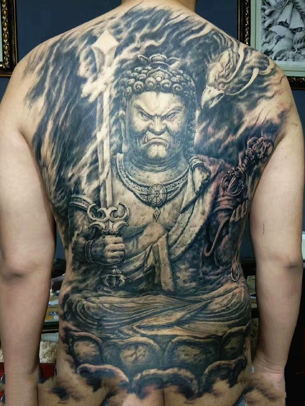 佛像满背纹身图案-20张传统佛像满背纹身图片