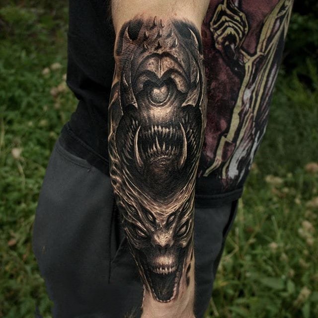 点刺纹身图案-黑灰素描点刺技巧创意灰色恐怖主义经典纹身图案