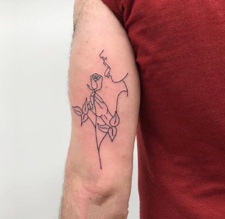 小清新纹身图案-看上去很孤单的线条纹身图片