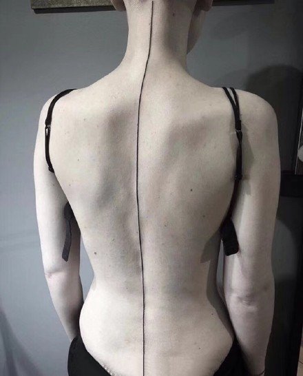 潮流纹身图案-创意感满满的线条纹身图片