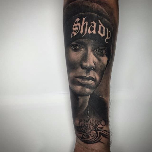 创意纹身图案-创意经典的素描设计感十足的逼真男生人物纹身图案