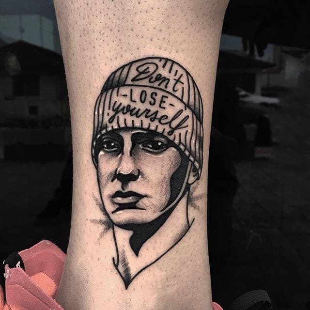 创意纹身图案-创意经典的素描设计感十足的逼真男生人物纹身图案